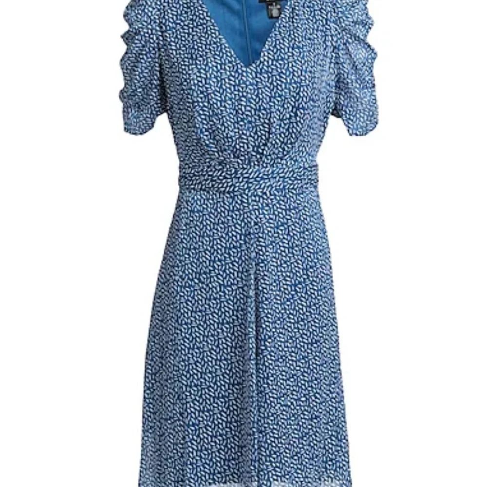 DKNY Blue and White Ruffled Puff Sleeve Sundress Size 6 - Picture 8 of 8